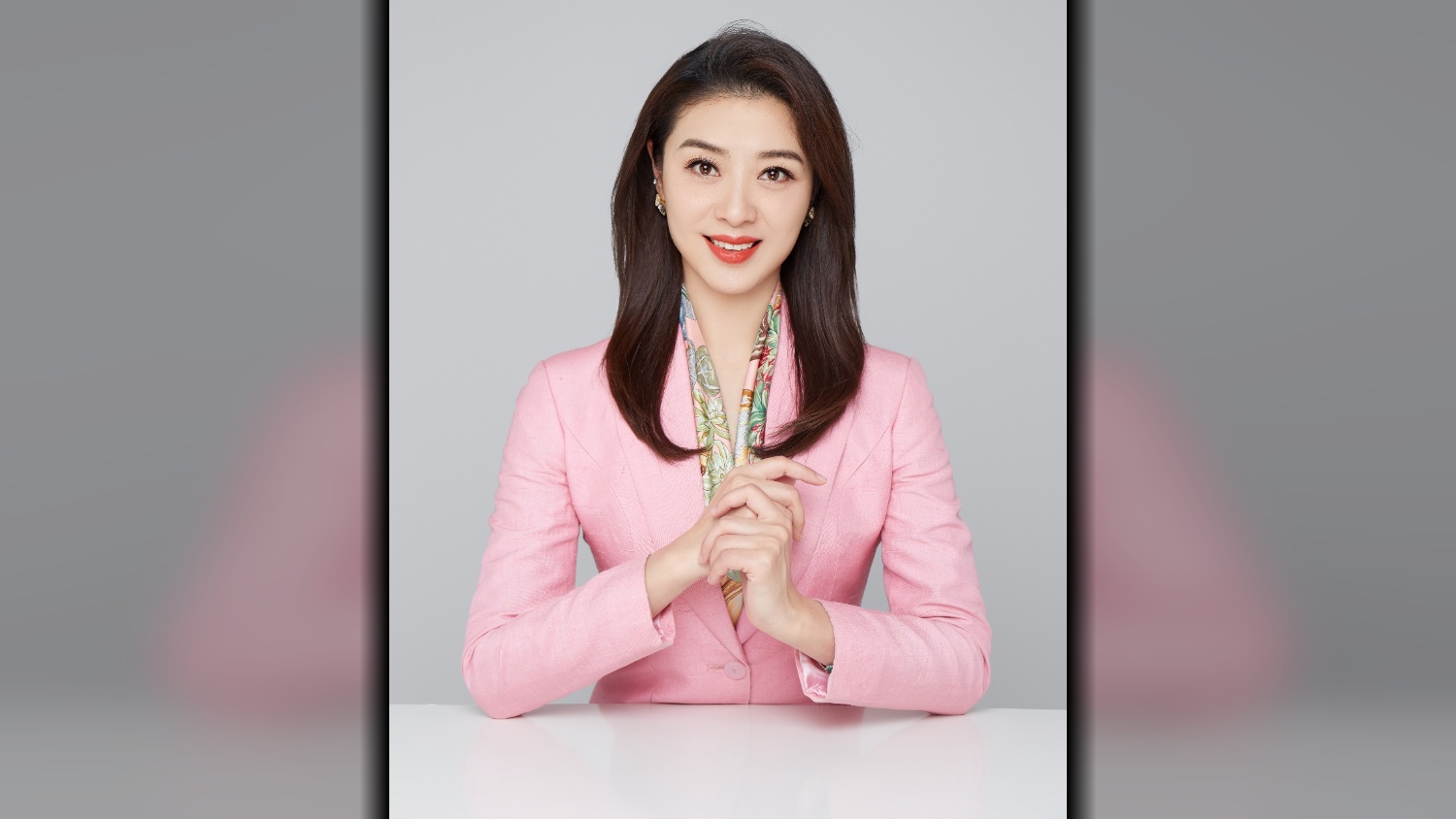 李菲